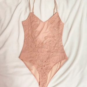 Blush pink appliqué embroidery bodysuit